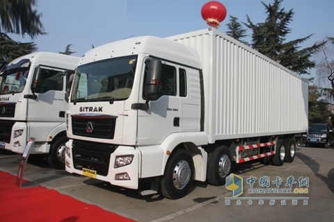 中國重汽 SITRAK 440馬力 6×4 國四牽引車