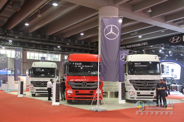 奔馳Actros 1841低底盤牽引車