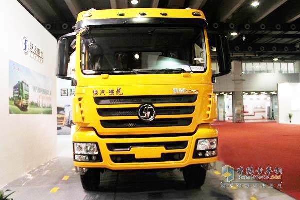 陜汽康明斯 M3000 385馬力 6x4 國四 載貨車