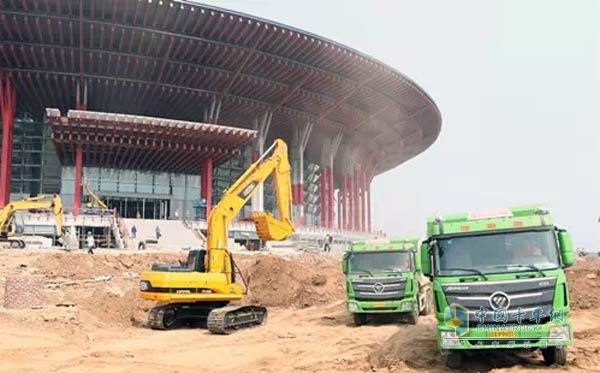 歐曼新型渣土車助力北京城市建設