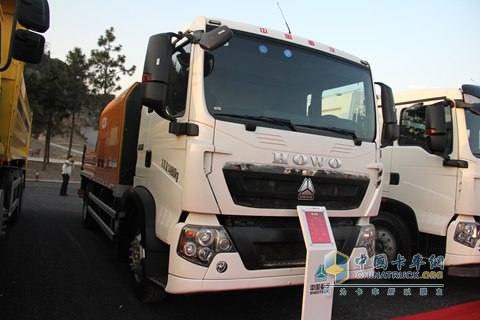 中國重汽 T5G 280馬力 4X2 車載混凝土泵車