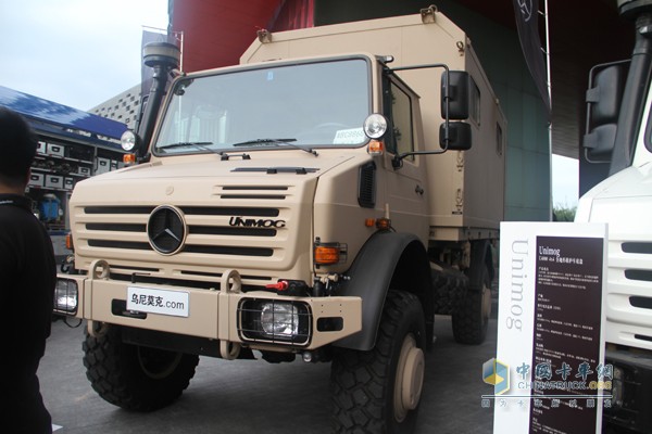 梅賽德斯-奔馳烏尼莫克（Unimog）U5000 4X4移動(dòng)維修車(chē)底盤(pán)