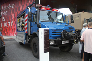 梅賽德斯-奔馳烏尼莫克（Unimog）U4000 4X4地震救援車(chē)底盤(pán)