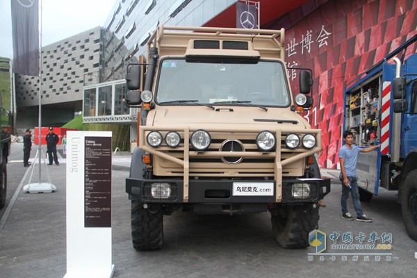 梅賽德斯-奔馳烏尼莫克（Unimog）U4000 4X4越野房車底盤