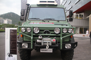 梅賽德斯-奔馳烏尼莫克（Unimog）U4000 4X4越野底盤(pán)