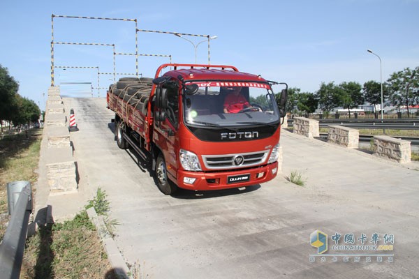 奧鈴CTX康明斯2.8L氣剎車型滿載下坡定點制動