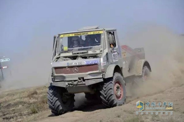 梅賽德斯-奔馳Unimog 437