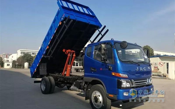 E509T采用的玉柴YC4S160-50發(fā)動機