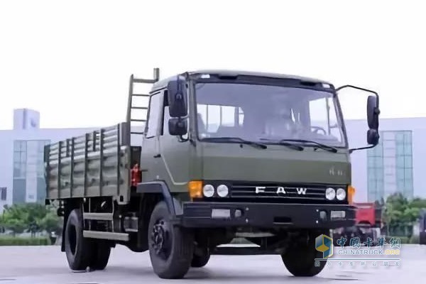 CA1122J平頭軍用運(yùn)輸車