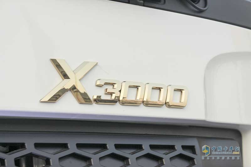 陜汽重卡 德龍X3000 500馬力 6X4 國五牽引車(SX4250XC4Q2)