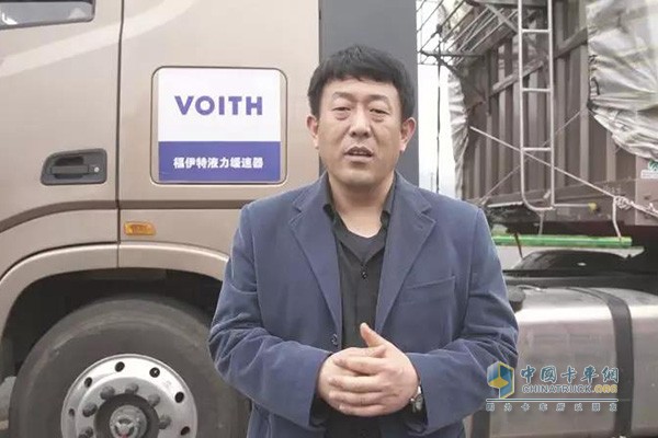 檢測車輛駕駛員李新華師傅