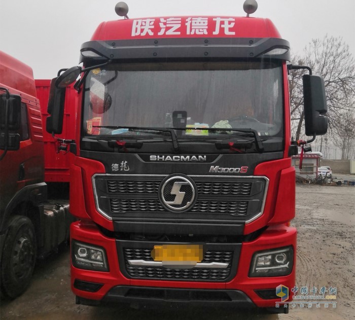 陜汽德龍M3000S牽引車