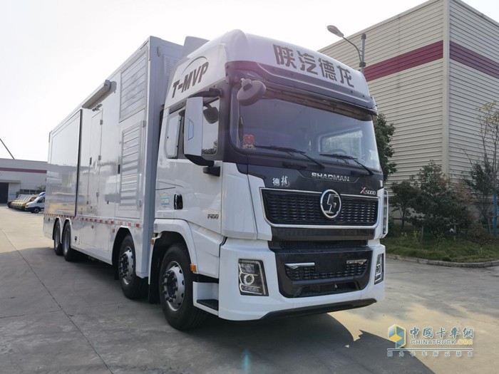 陜汽德龍X5000醫(yī)療車