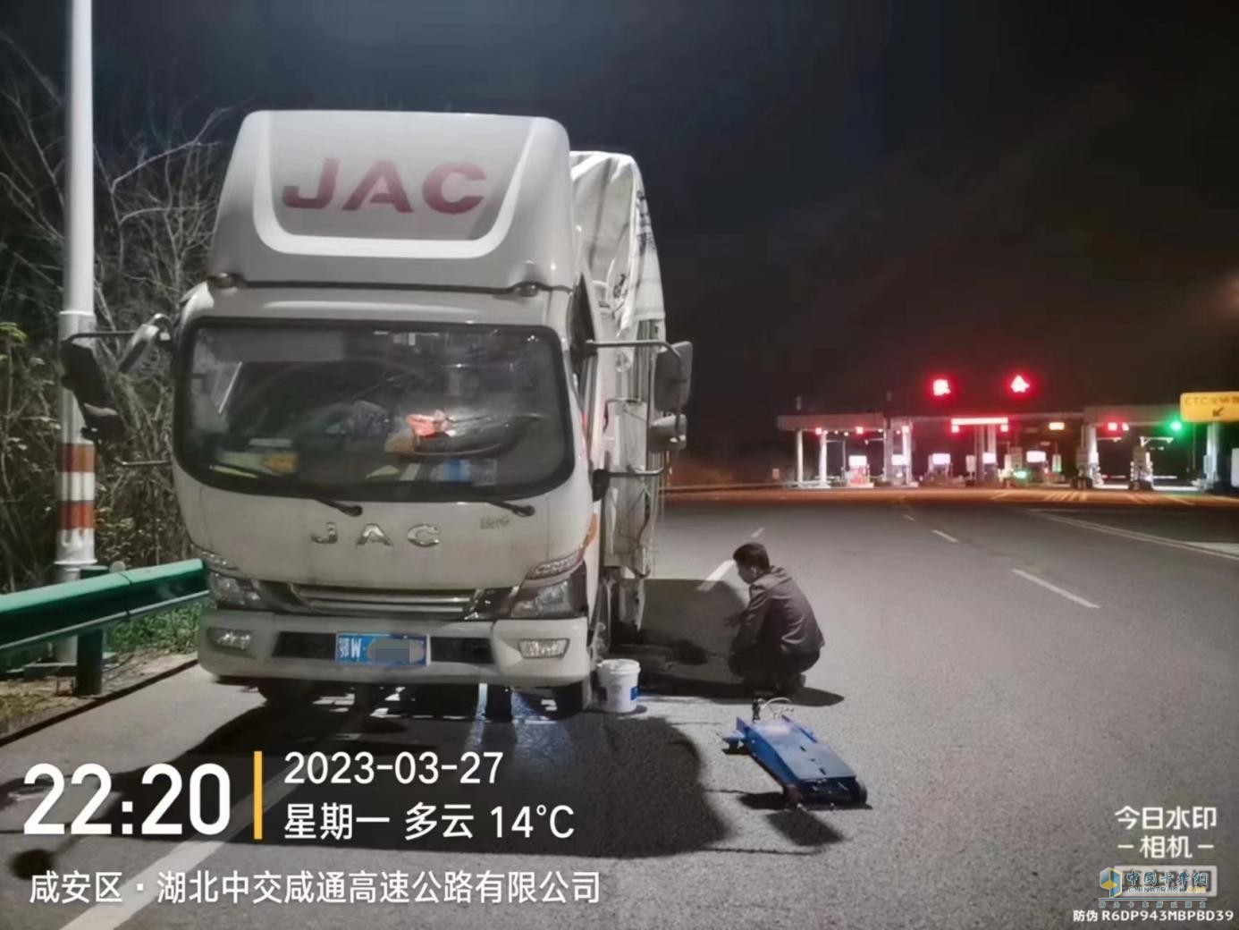 深夜救援、跟車維修，江淮1卡1號服務(wù)是卡友運(yùn)輸?shù)馁N心保障