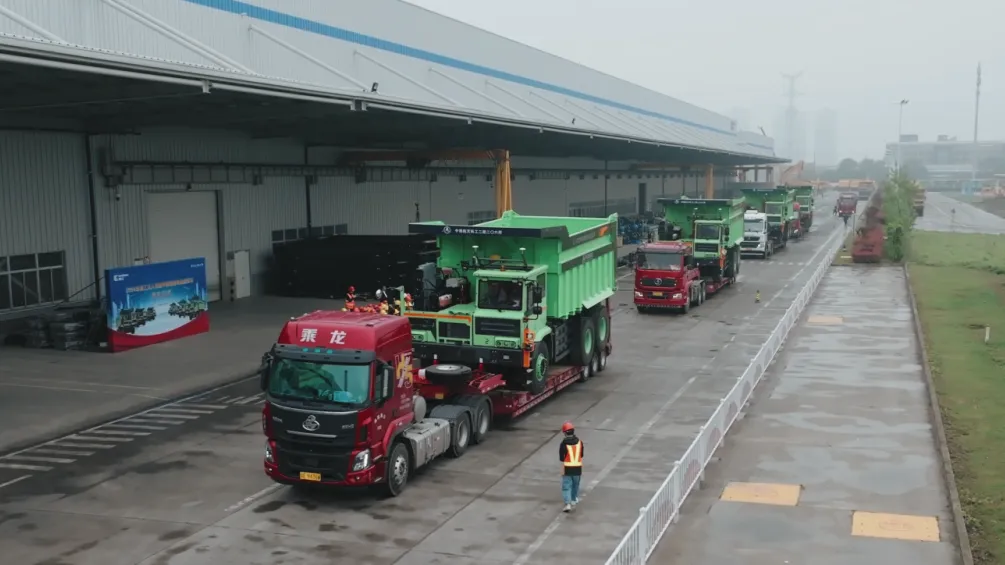 發(fā)車！柳工無人駕駛甲醇增程電動自卸車出征西北礦區(qū)