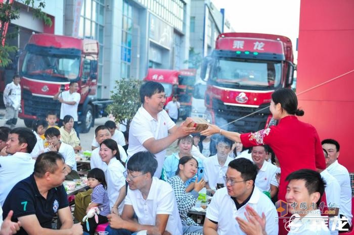 激情狂歡 燃動昆明，乘龍家宴掀起創(chuàng)富浪潮