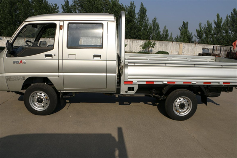 唐駿歐鈴 賽菱A6 1.2L 88馬力 汽油/CNG 2.6米 國五雙排欄板微卡(ZB1035ASC3V)