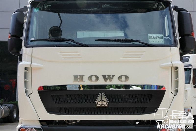 中國(guó)重汽 HOWO T7H重卡 400馬力 6X4危險(xiǎn)品牽引車(國(guó)五)(ZZ4257V324HE1W)(速比:3.36)