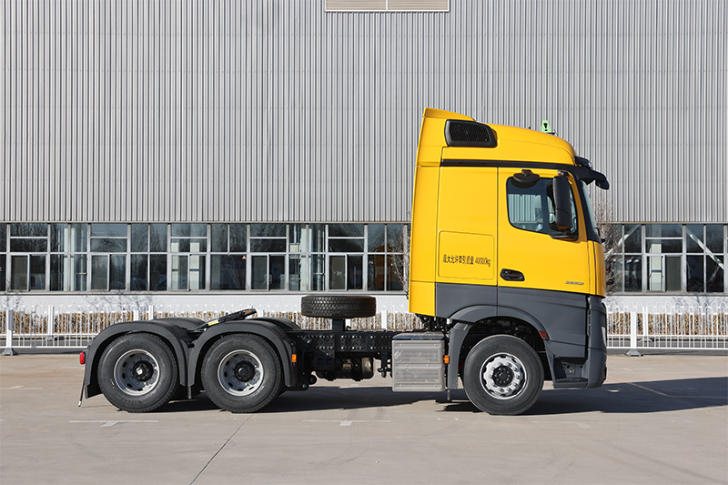 梅賽德斯-奔馳 Actros  1842 420馬力 4x2 國六 公路牽引車